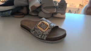 Jana <br /> 271904018